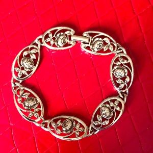 Vintage Silver-tone bracelet with cutout roses
